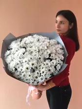 Огромный букет из хризантем для мамы