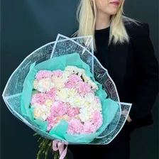 Букет из 51 диантуса из гвоздик